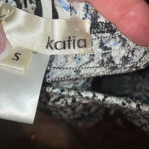 Katia Black and Blue Patterned Garment